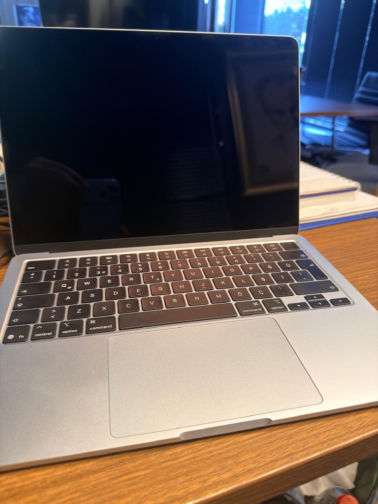 MACBOOK AIR M5 YURTİÇİ EMSALSİZ - 4