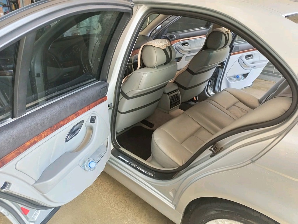 BMW 520İ - 6