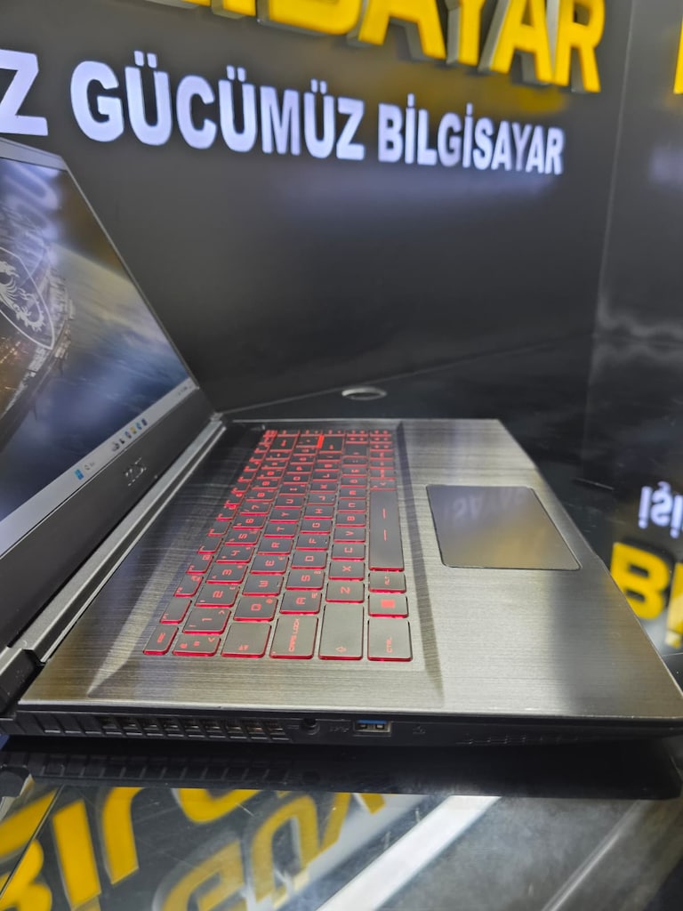 MSİ İ7 12650H RTX4050 16GB RAM 512SSD 144 HERZ GAMİNG - 6