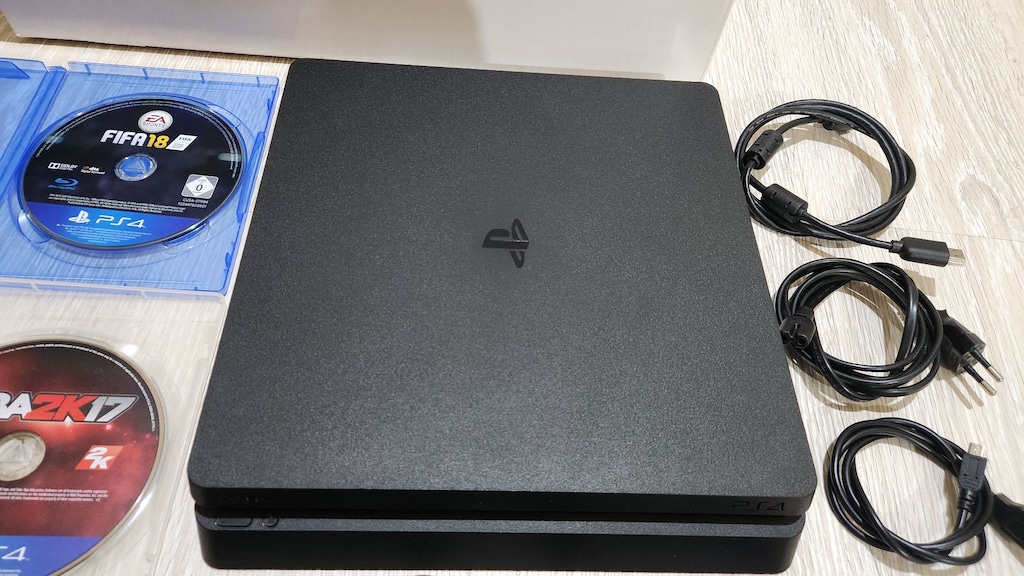 PS4 Slim 500 GB, Çift Kol, 2 CD Oyun, Sorunsuz Tertemiz Cihaz - 4