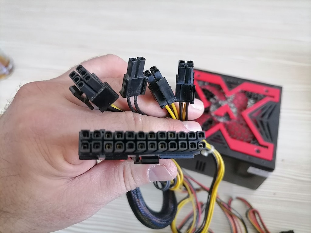 Everest EPS-4900B 300W Güç Kaynağı (Power Supply) - 5