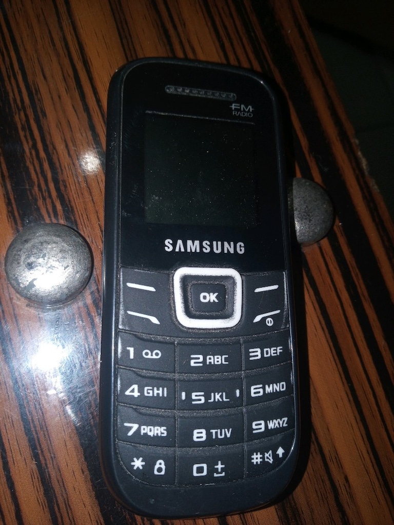 Samsung 1205 y tuşlu tertemiz telefon - 4