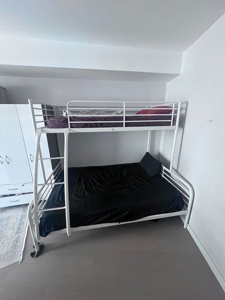 2 + 1 kişilik IKEA Ranza - Metal - Yataklar ücretsiz verilecektir.