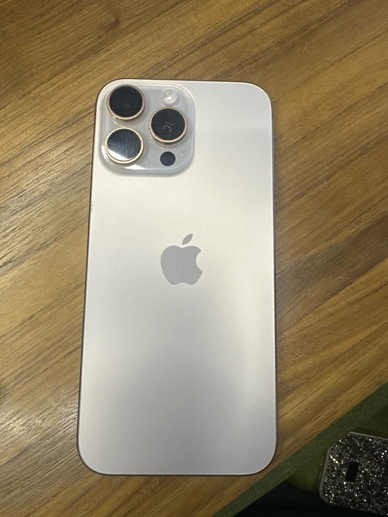 iPhone 16 pro Max gold | hatasız | pil %91 |yurtdışı - 2