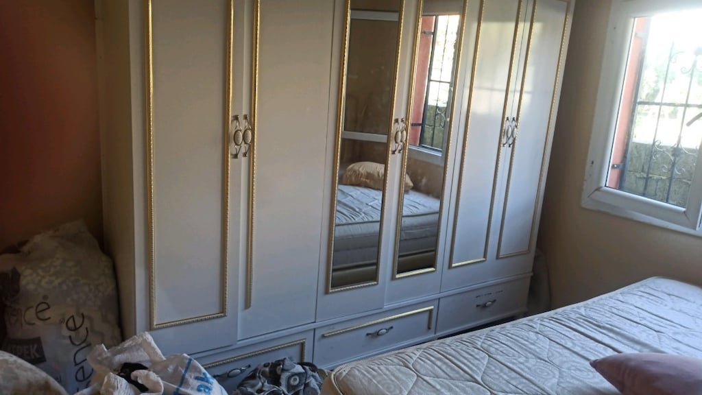 elbise dolabı - 2