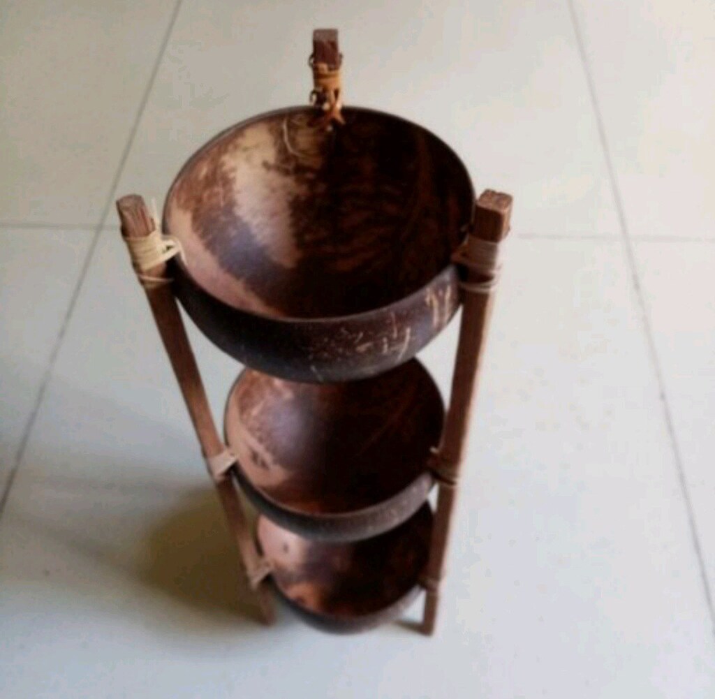 Hindistan Cevizi Doğal Takı Rafı - 2