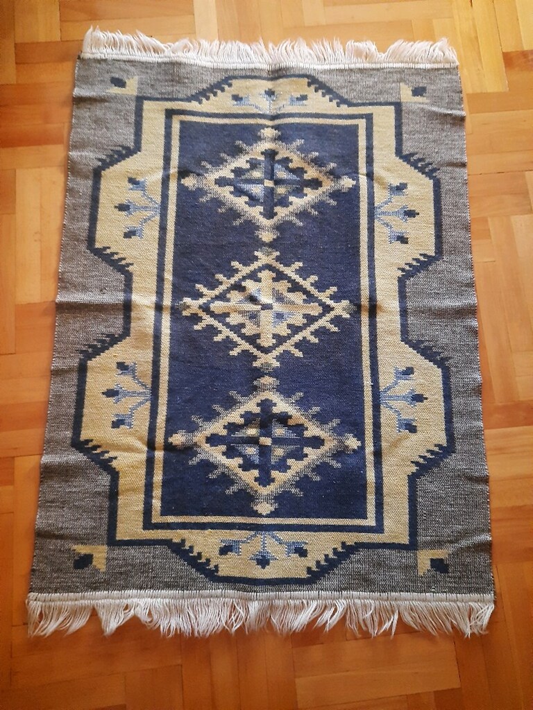 Çift taraflı kilim 115×86 cm 300 TL yer Balgat - 2
