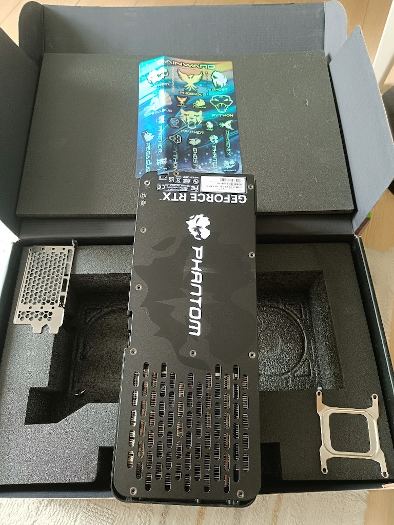 Gainward GeForce RTX 5090 Phantom orijinal soğutma sistemi - 3