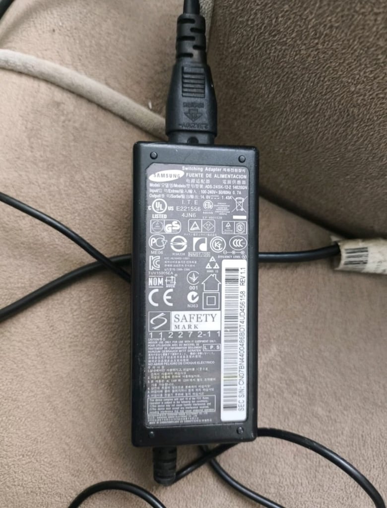 Samsung SyncMaster S19B150 monitör - 5