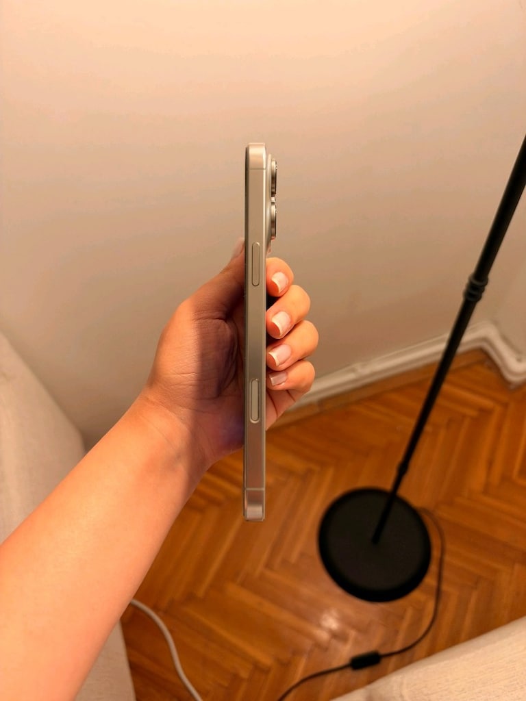 iphone 16 pro max - 2