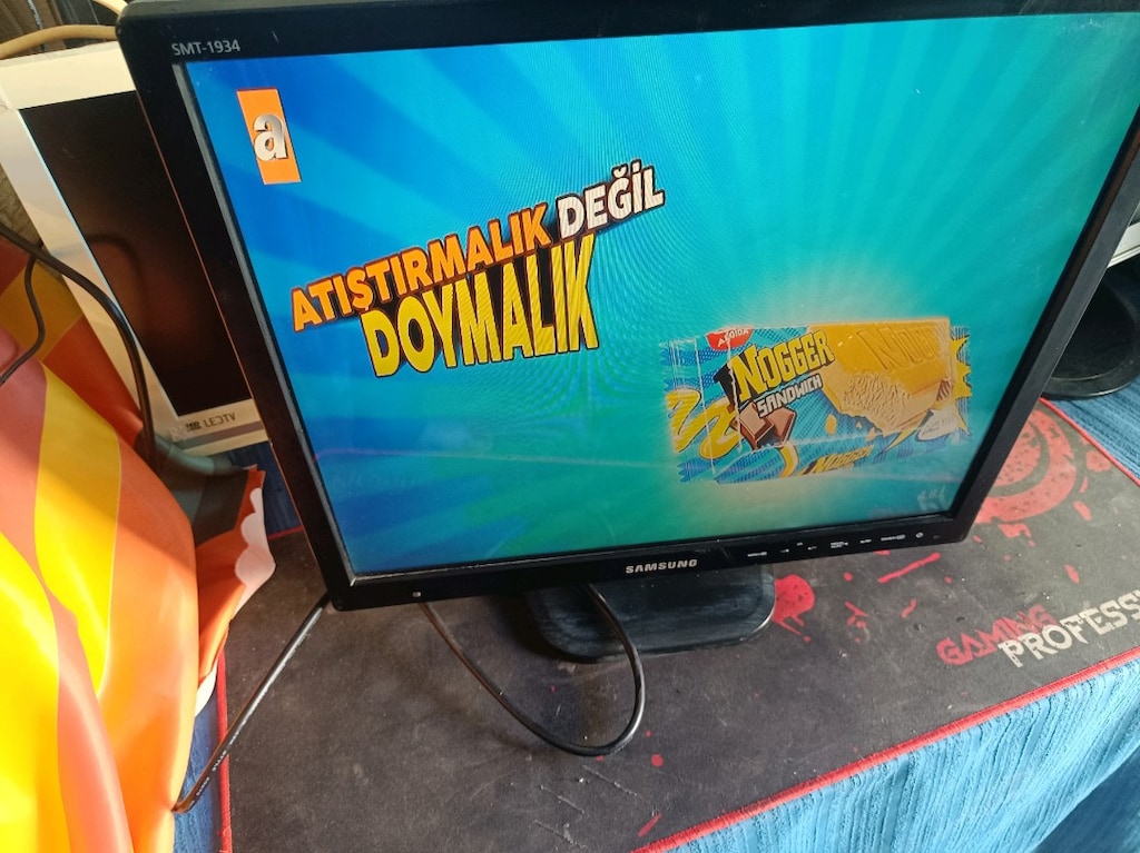 HDMI VGA Hoparlör Monitör& TV 19" süper - 2