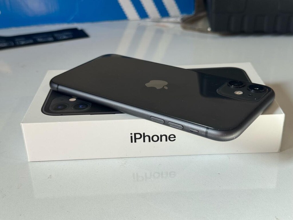 iPhone 11 - 128gb - 6