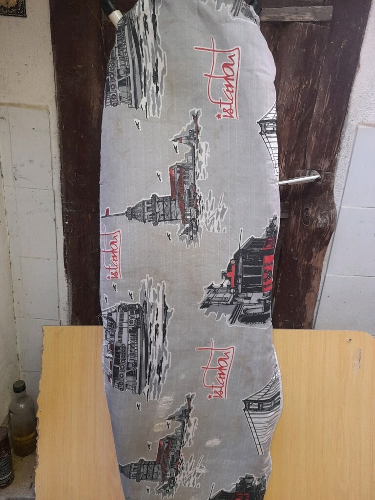 ÜTÜ MASASI - 2