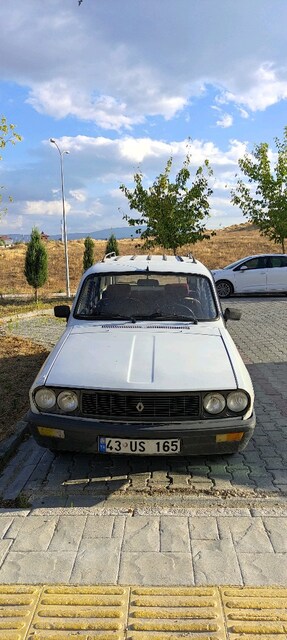 Renault 12