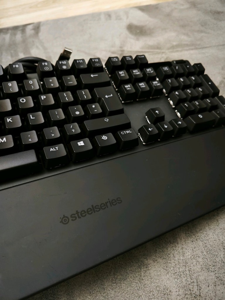 Steelseries Apex Pro Oyuncu Klavyesi - 5