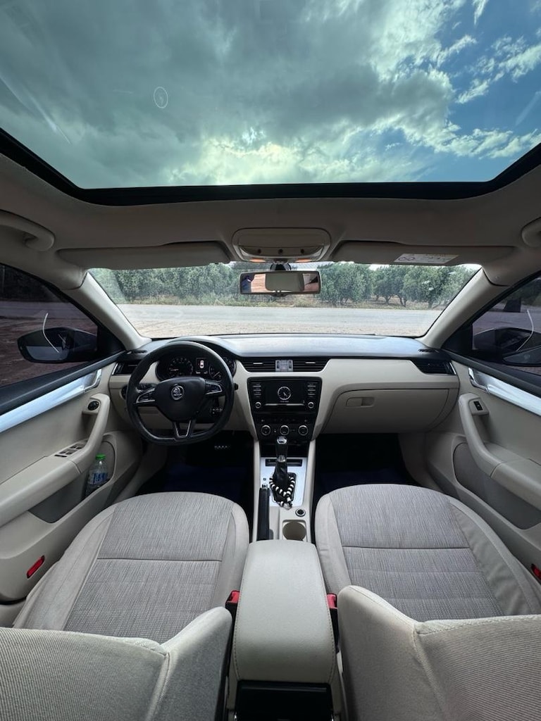 SKODA OCTAVİA CAM TAVANLI - 8