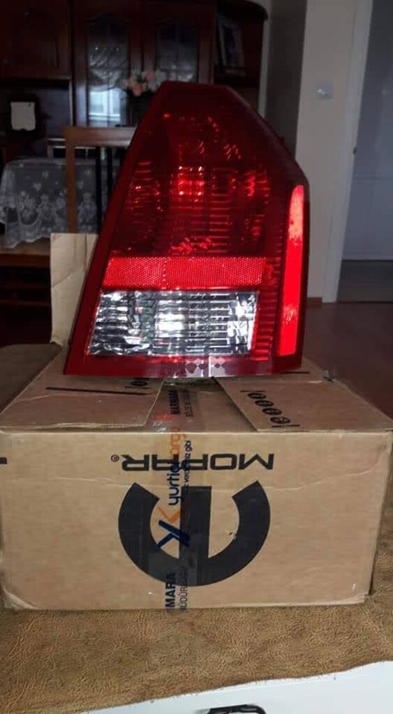 chrysler 300c tek stop lambası Orjinal Mopar Sıfır 300 c - 6