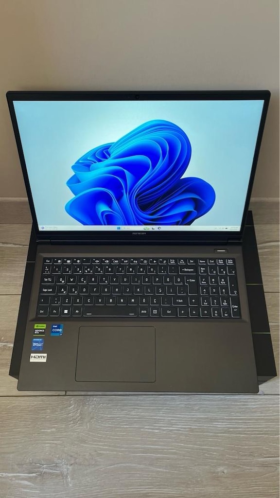 Monster Tulpar Laptop T6 V3.1.4 16" + i7-13700HX + RTX 4060 8GB