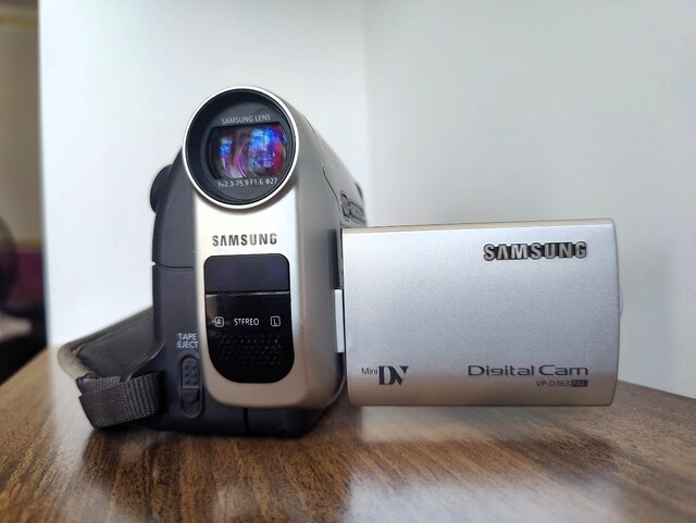 SAMSUNG VP-D363 VİDEO KAMERA