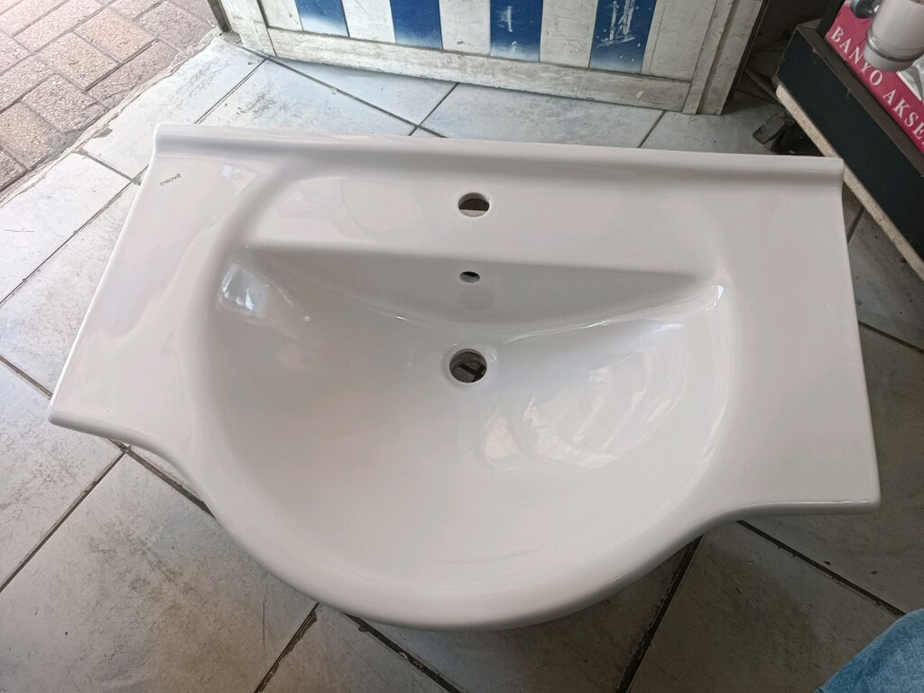 Hilton lavabo taşı Creavit markasi kaliteli 80 cm lik ikinci el temiz - 2