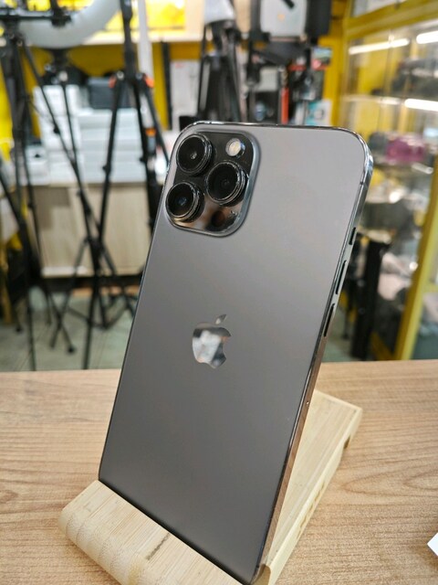 13 pro max 512 GB.