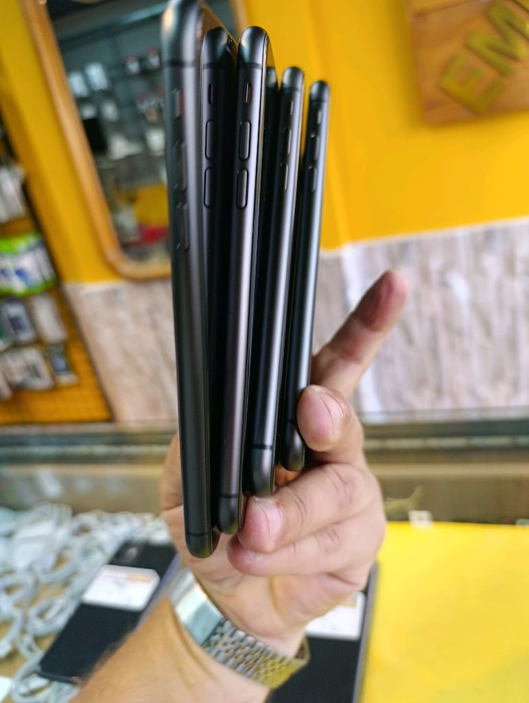 iPhone 11 TR - 3
