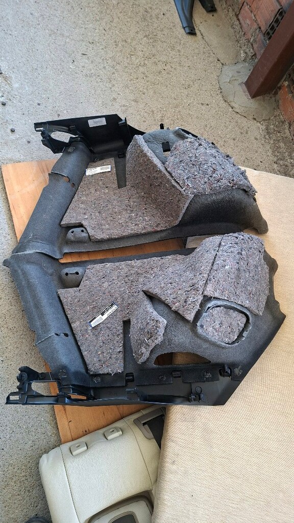 VOLVO C30 Arka Bagaj Sağ ve Sol Yan Döşeme Panelleri 2007-2012 - 5