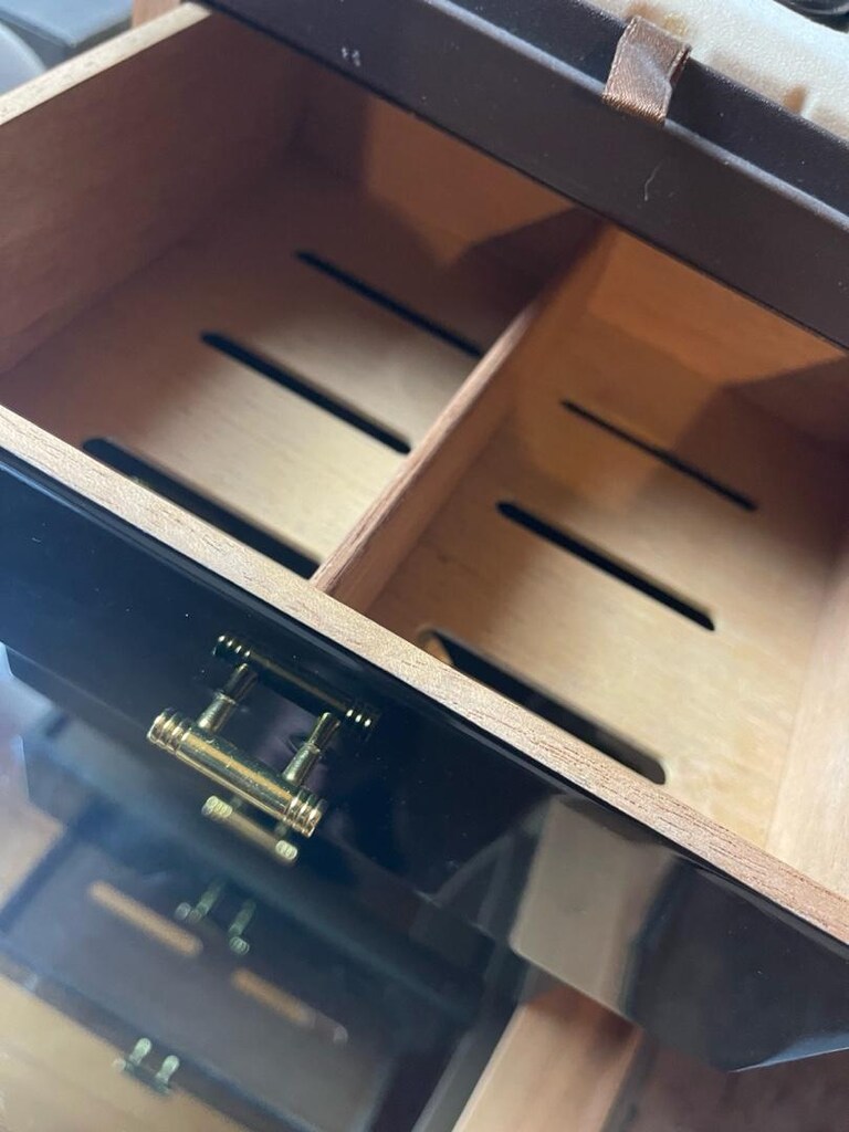 Cohiba özel üretim 3 Çekmeceli ve Nem ölçerli - 2
