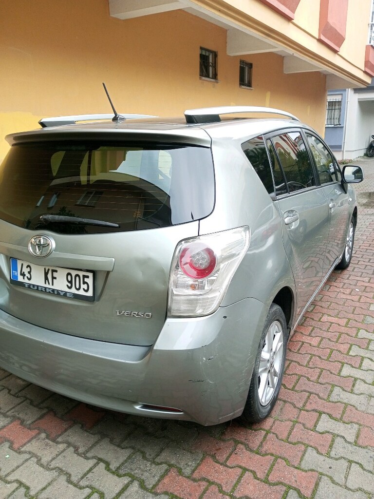 Toyota Verso elegant - 12