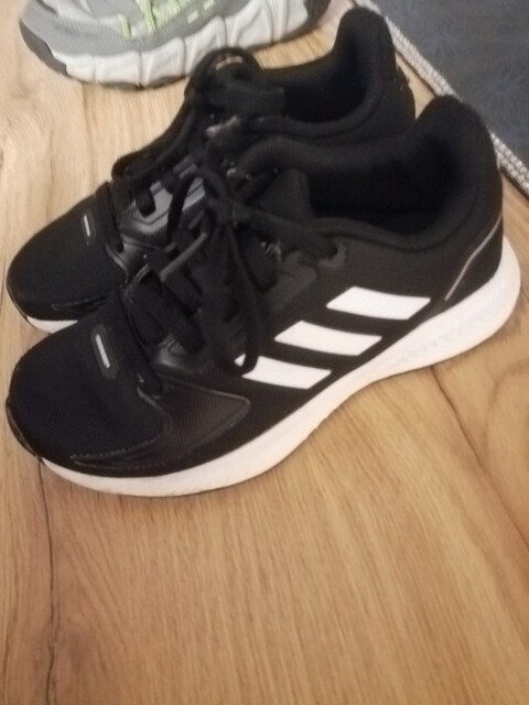 Adidas 29 numara çocuk ayakkabı