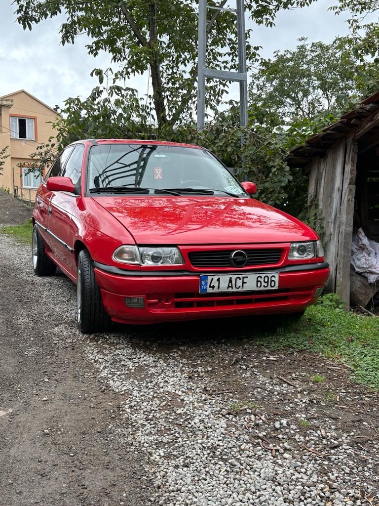 temiz ağır bakımları yeni opel astra 1.6 gls klımalı - 3