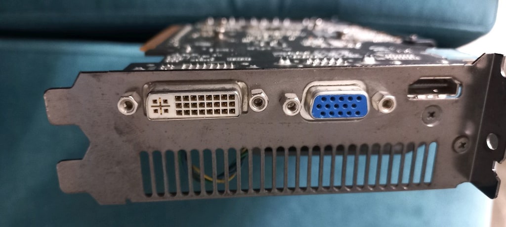asus 1gb ekran karti - 2