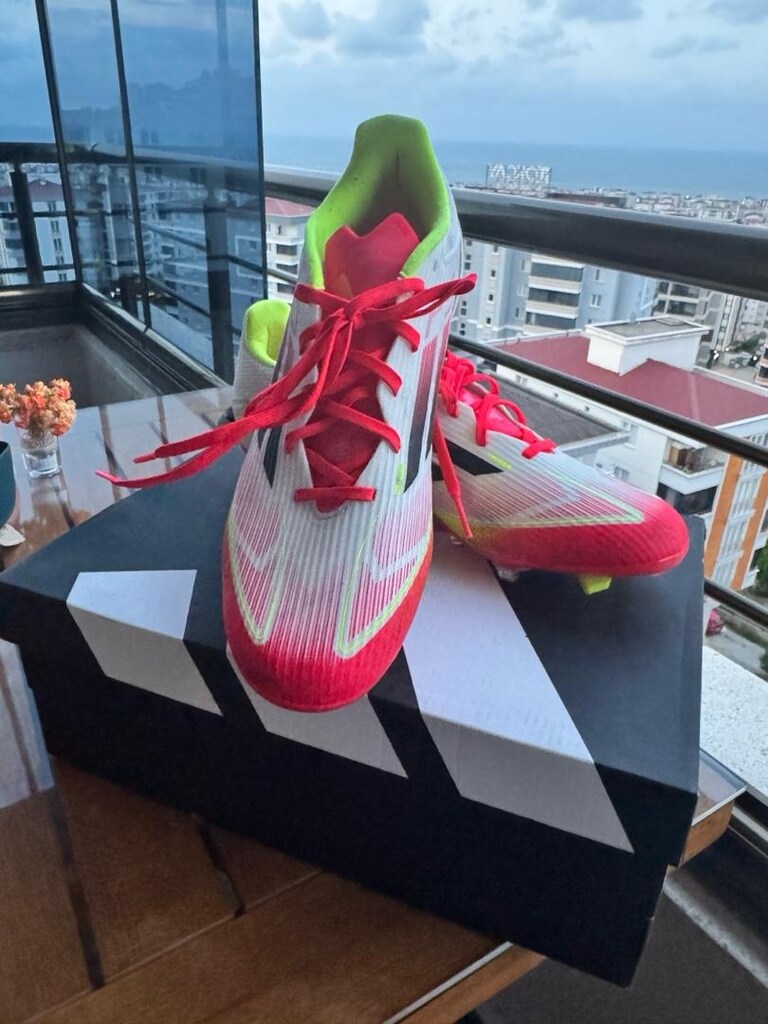 Adidas F50 League Krampon (44 Numara) - 3