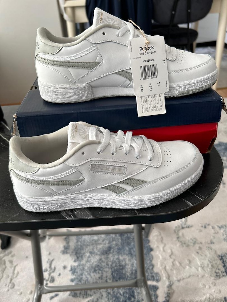 Orjinal Reebok spor ayakkabı