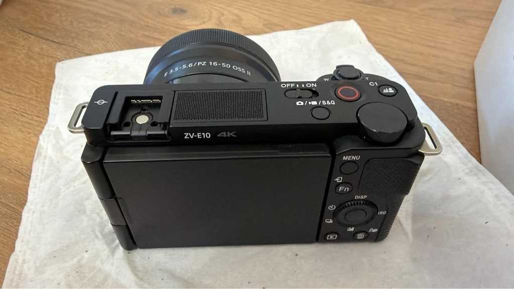 SONY ZV-E10 16-50mm OSS2 KİT+DERİ KILIF+DURACELL PİL - 3