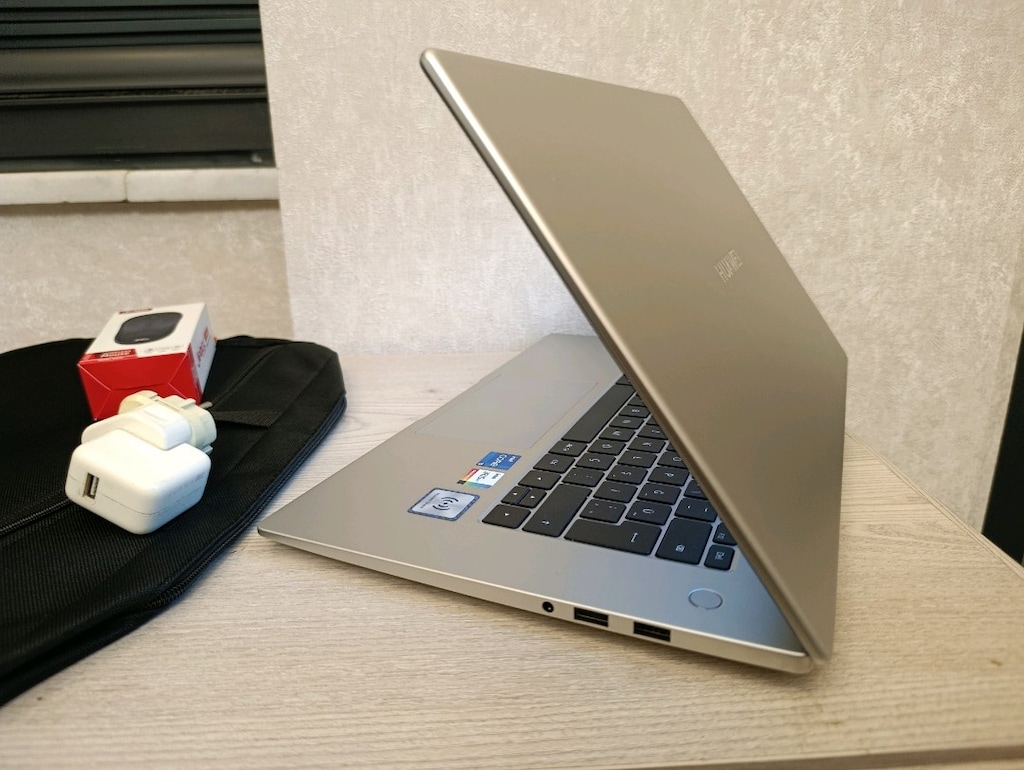 Temiz / Sorunsuz Huawei MateBook - i5 11. Nesil / 8 GB RAM / 256 GBSSD - 4
