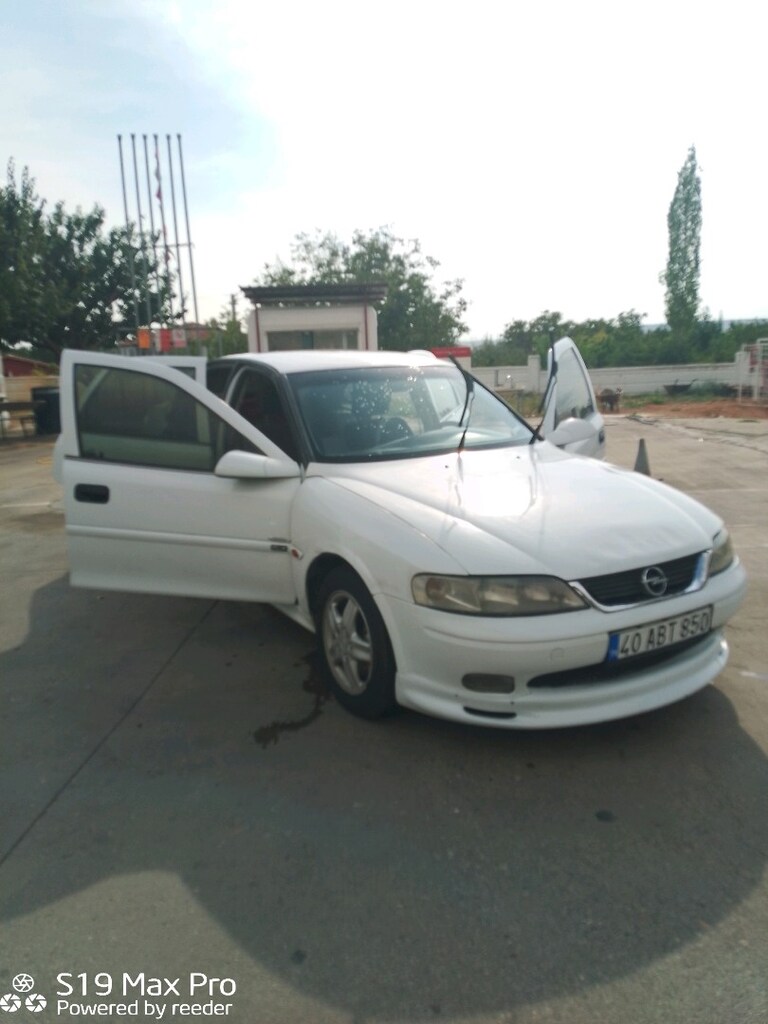 Opel Vectra - 7