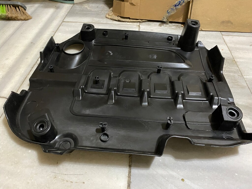 audi A3, Q3 motor üst kapağı ital 2013- - 8