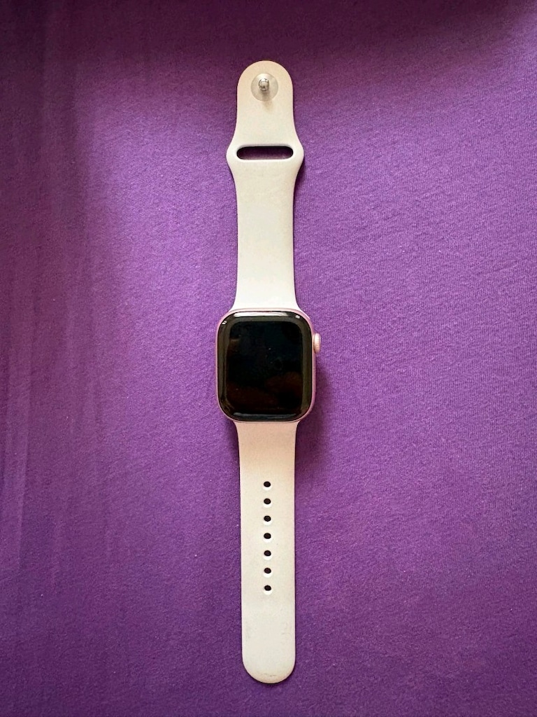 Acil satılık,Apple watch series 11 42mm Rose Gold - 4