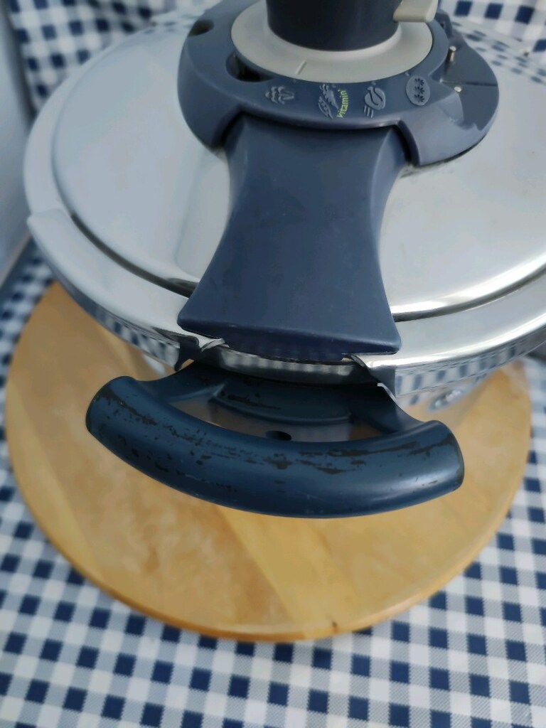 Tefal Clipso 8 Lt düdüklü tencere sağlam sorunsuz çalışıyor - 4