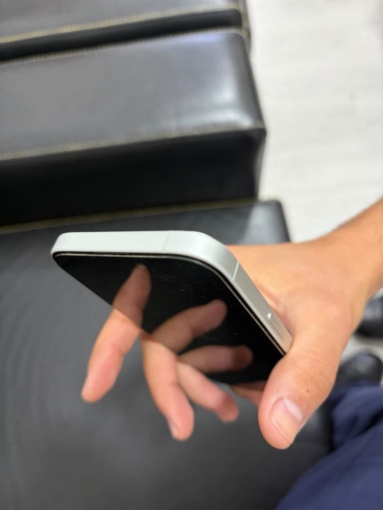 iPhone 17 - 6