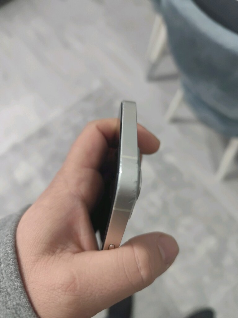 iPhone 13 - 6