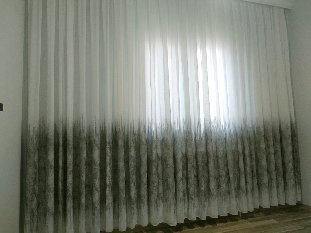 Desenli Beyaz Perde 320*250 - 2