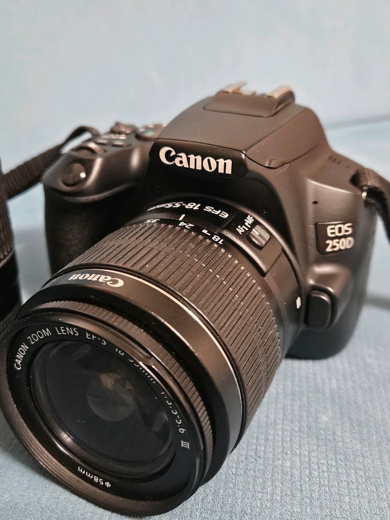 canon 250d fotoğraf makinesi ve lens - 3