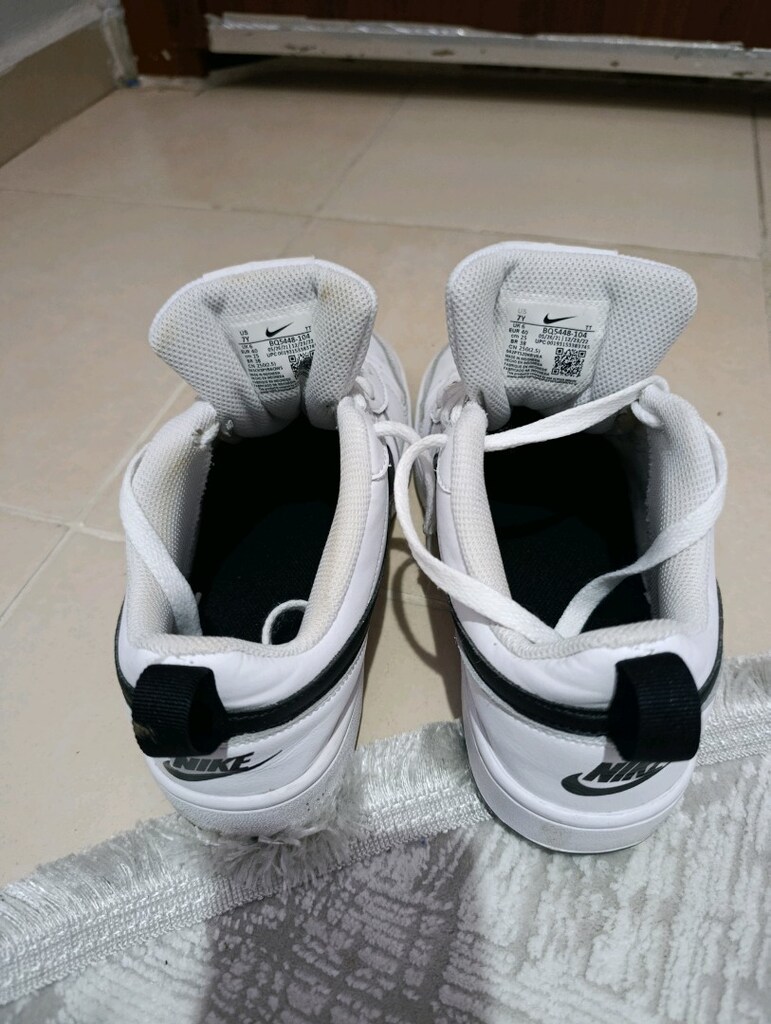 Nike Kutulu 2 kez kullandım gönül rahatlığı ile alıp kullanabilirsin - 4