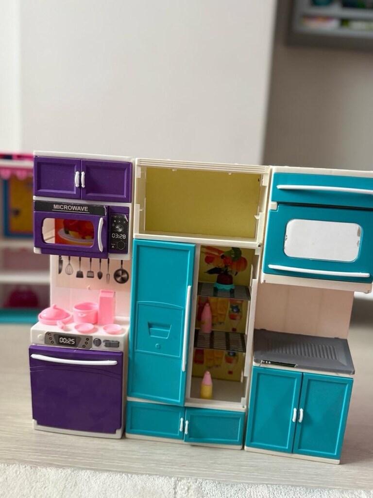 oyuncak barbie Gıyım odası barbie evı Barbie mutfagı - 8