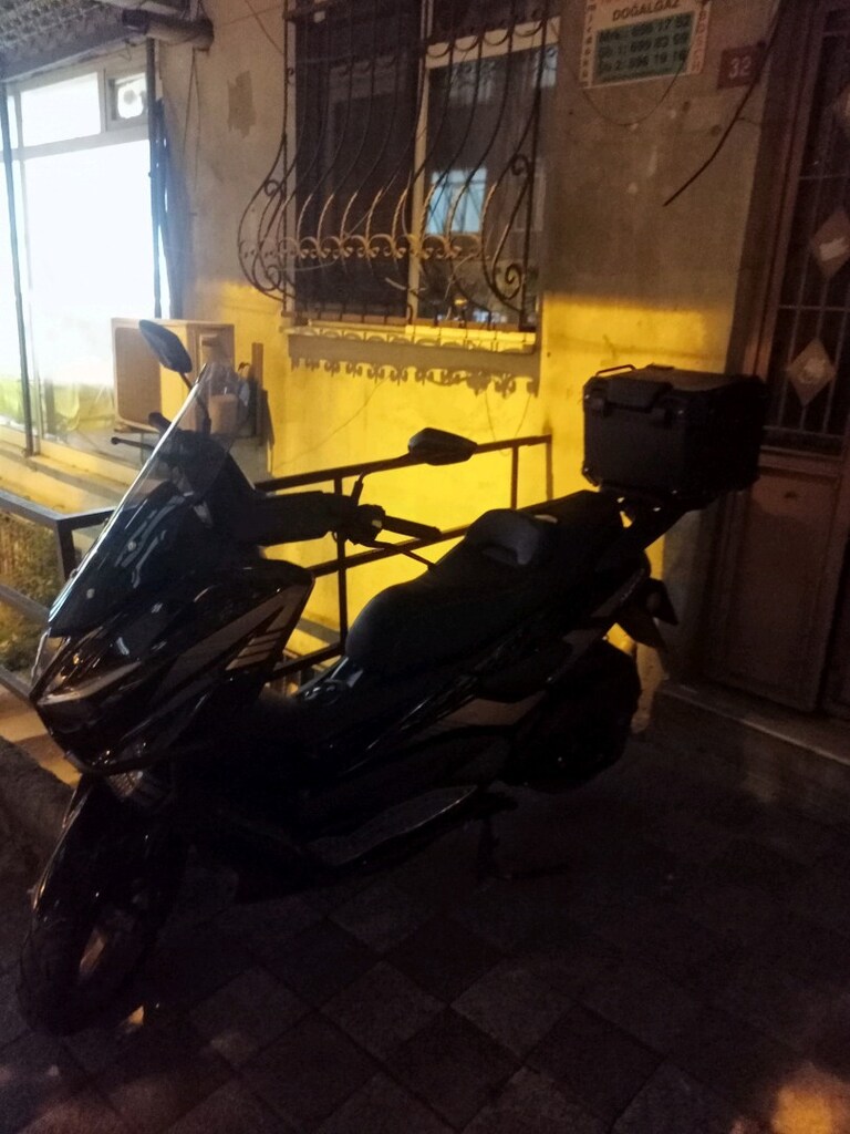 1800 km Küba New City 50 motor 0 ayarında tertemizdir - 4
