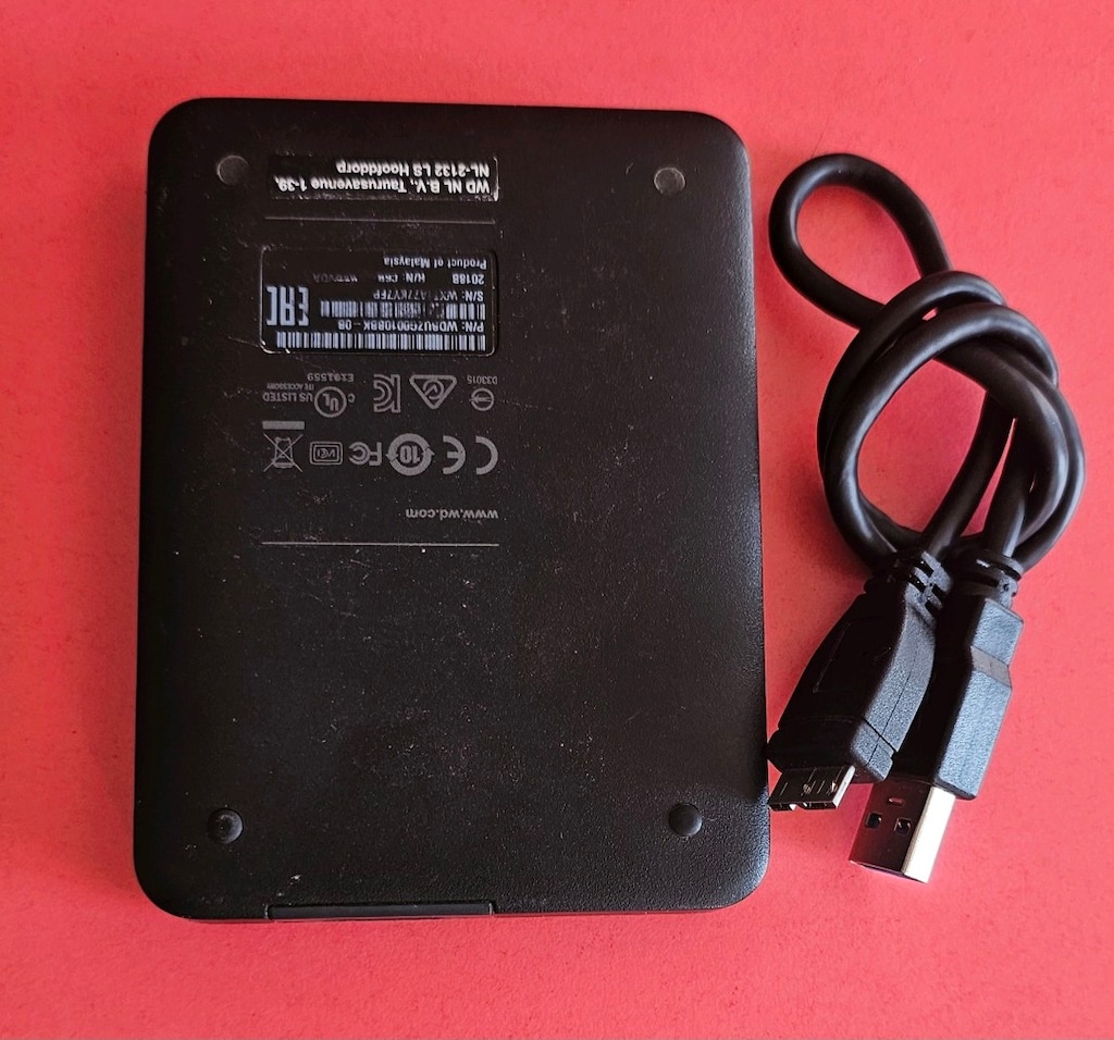 WESTERN DİGİTAL 1TB HARİCİ HARDDİSK - 3
