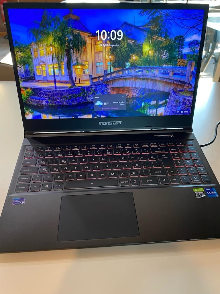 Monster Abra A5 V18.2 | i7 | RTX 3050 Ti | 16GB RAM | 512GB SSD - 2