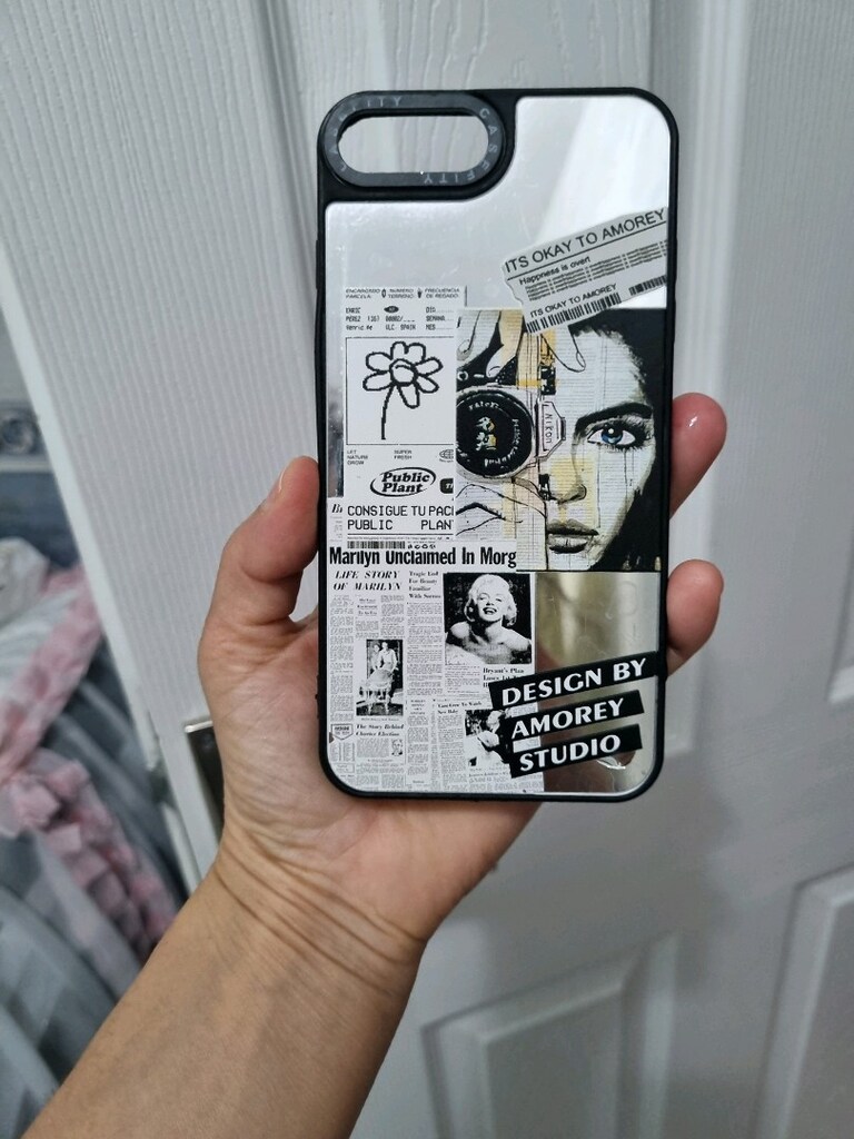 3 adet farklı renklerde telefon kılıfı birlikte - 3